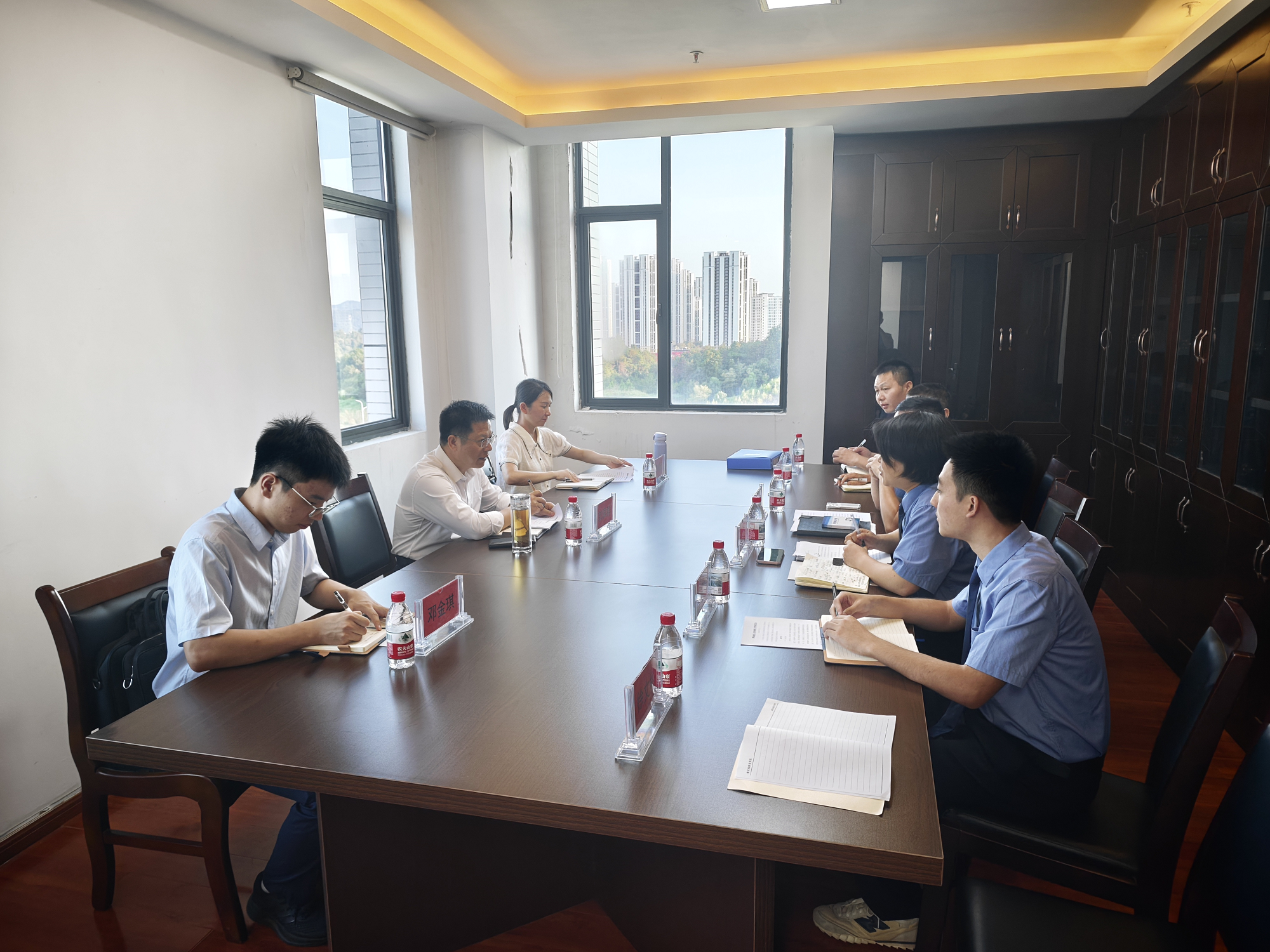 ����Ⱥ������������븡�ϵ���Ժ����ָ������